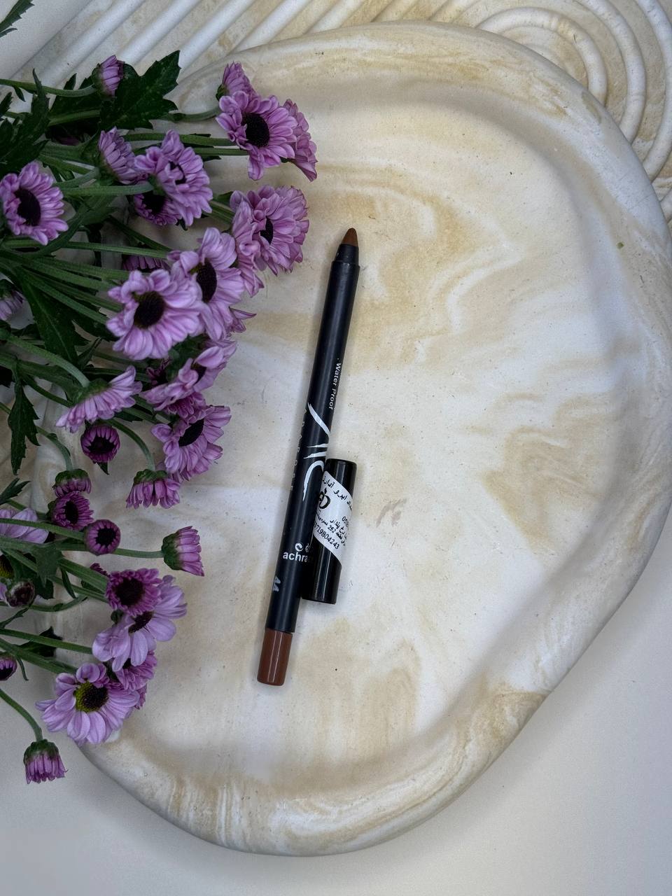 سایه مدادی چشم آدارز