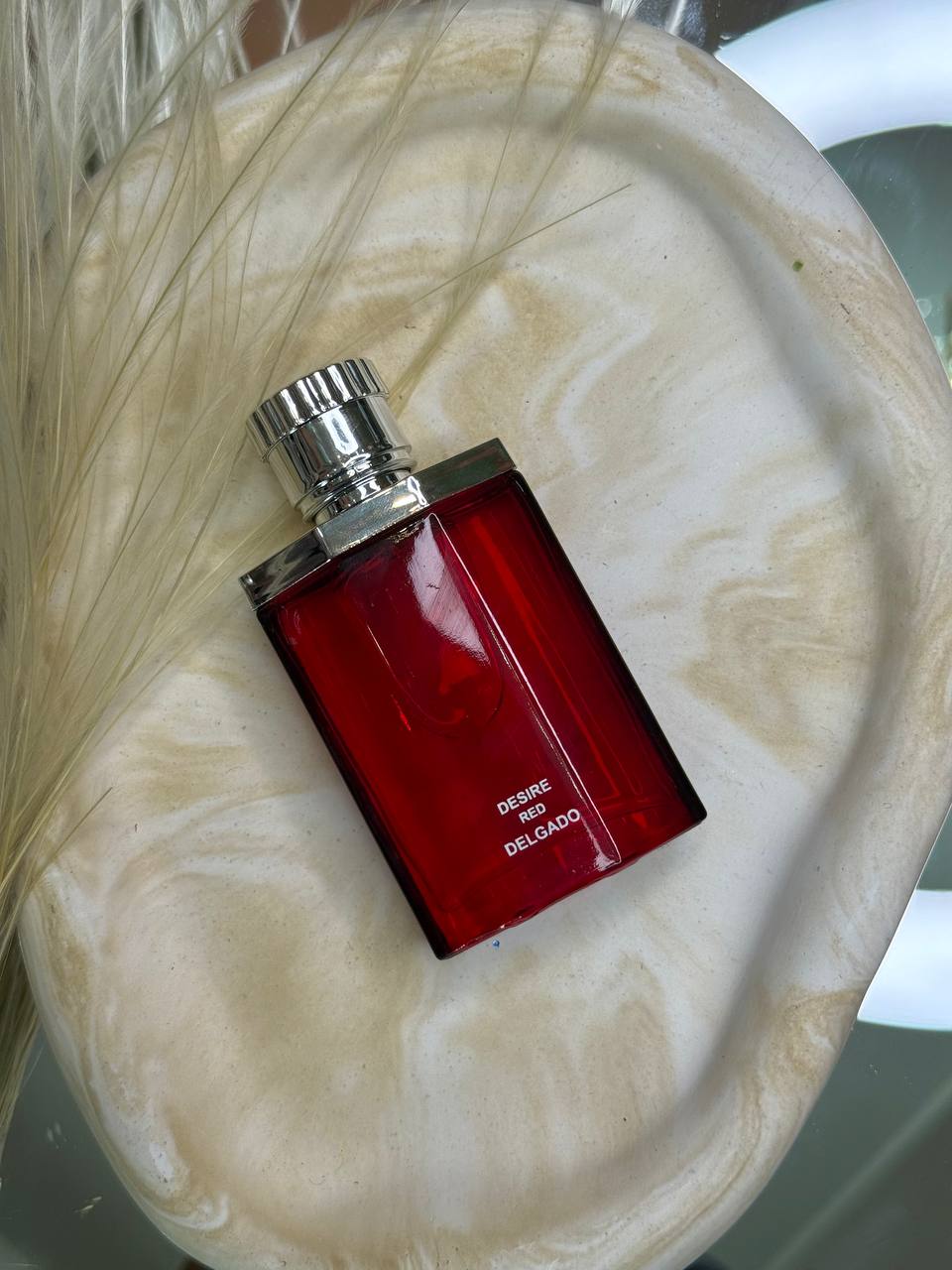 دانهیل (Dunhill) | دلگادو (Delgado)